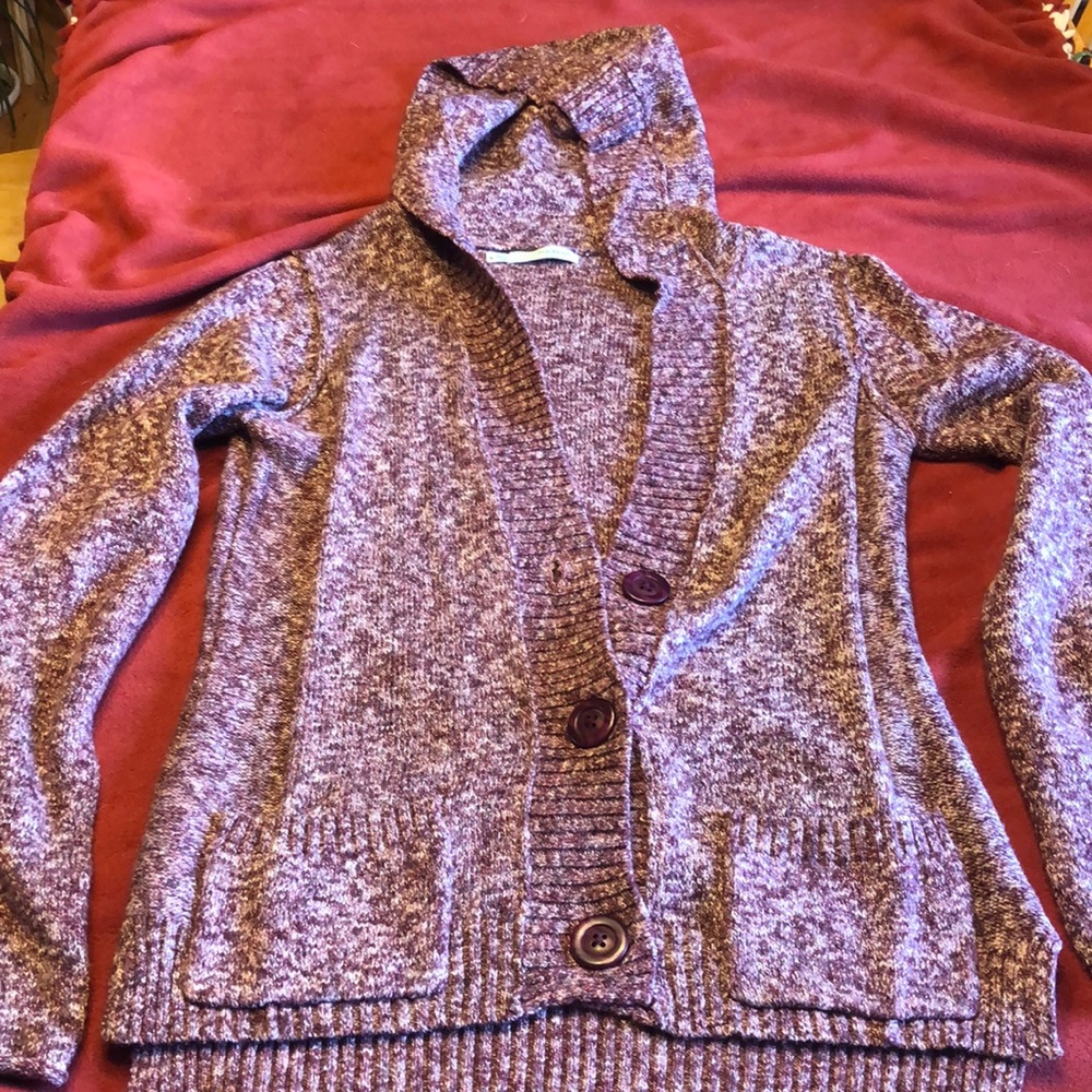 Maroon sweater